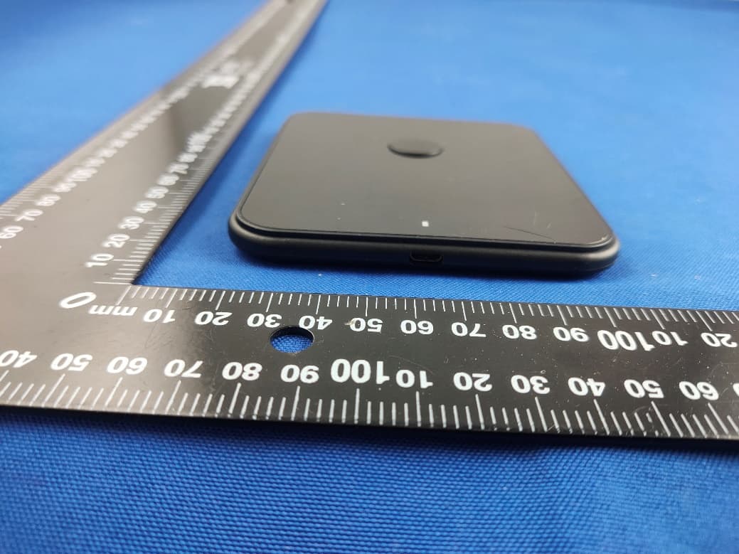 Wireless charging pad - FCC ID 2AGCDJACSCP75C1 - JACS Solutions, Inc. (2)
