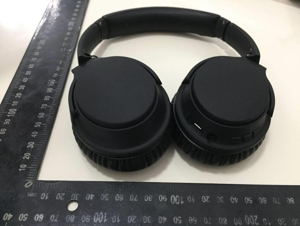 Bluetooth Headphone - FCC ID 2AGKLBB2692 - Liangying Industrial CO.,LTD (2)