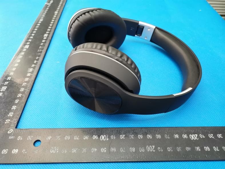 Wireless Headphone - FCC ID 2AGKLHDPRO - Liangying Industrial CO.,LTD (5)