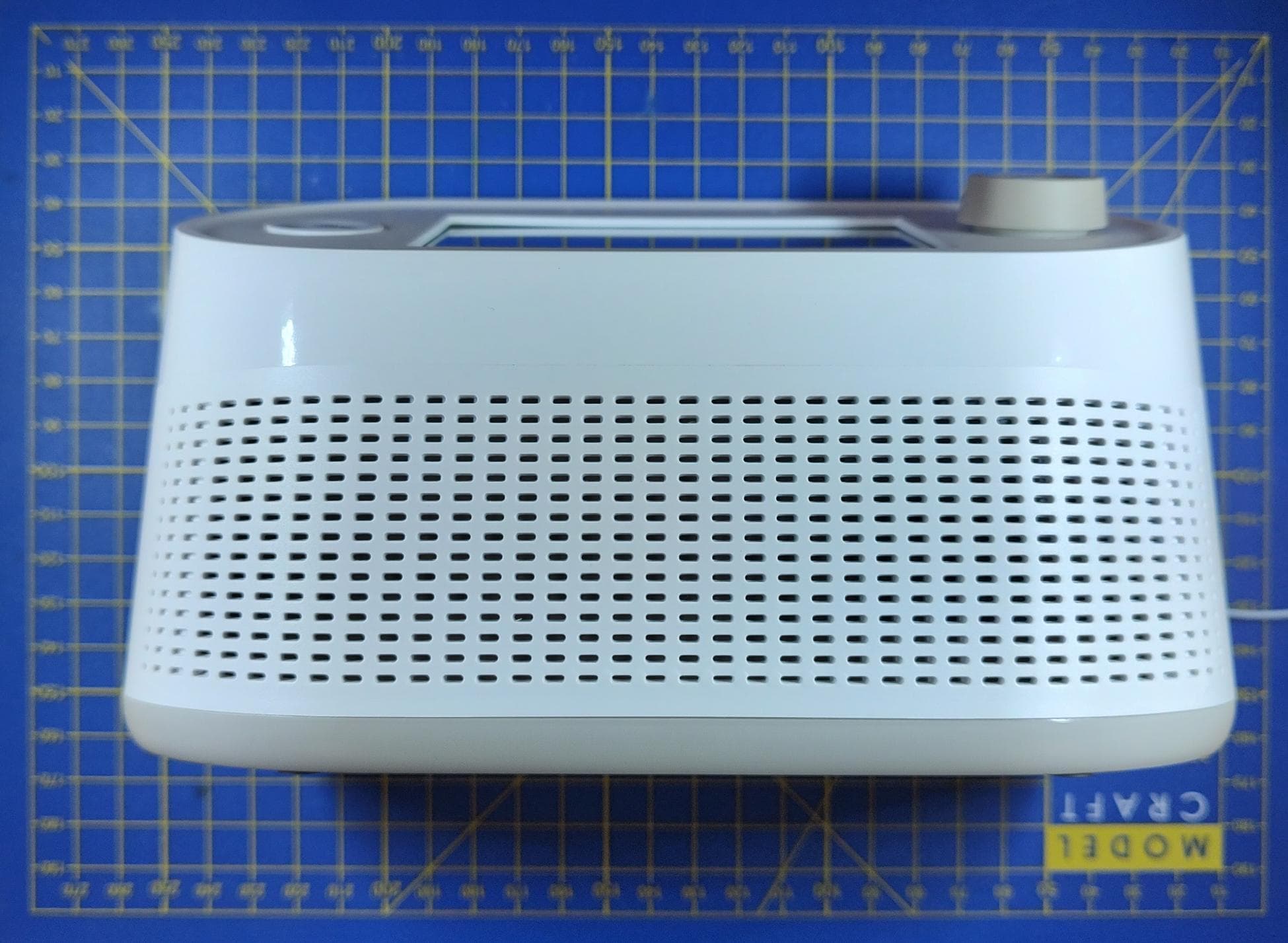 Specialized gateway between elderly users and remote telecare platforms - FCC ID 2AGMK-BOX05 - Telecom Design S.A.
