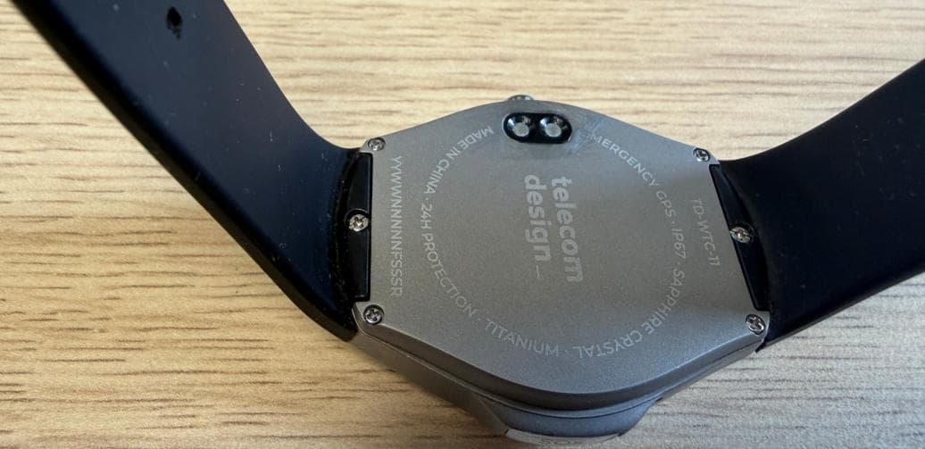 Smartwatch - FCC ID 2AGMK-WTC11 - Telecom Design S.A.
