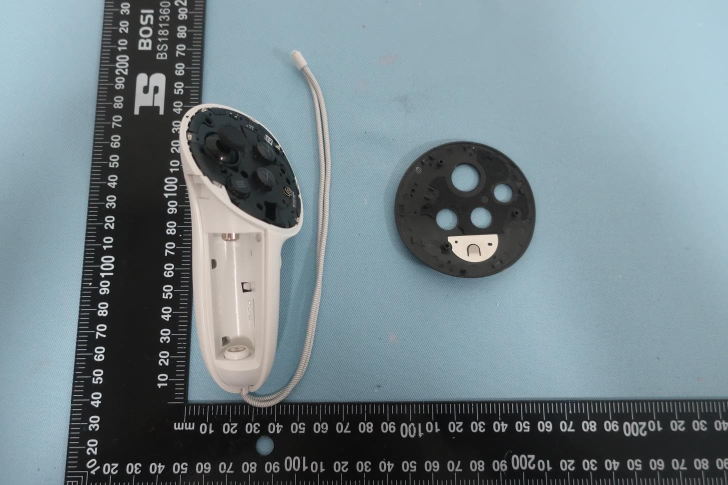 Handheld controller - FCC ID 2AGOZ-V6P - Meta Platforms Technologies, LLC