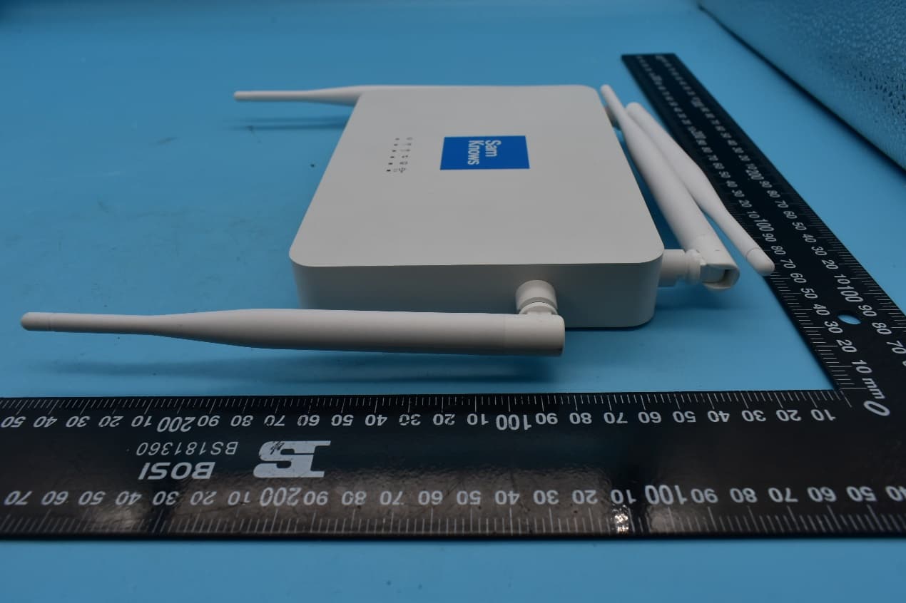 SamKnows Whitebox 8.0+ with WiFi - FCC ID 2AGPP-SKWB8V3 - SamKnows Limited (3)