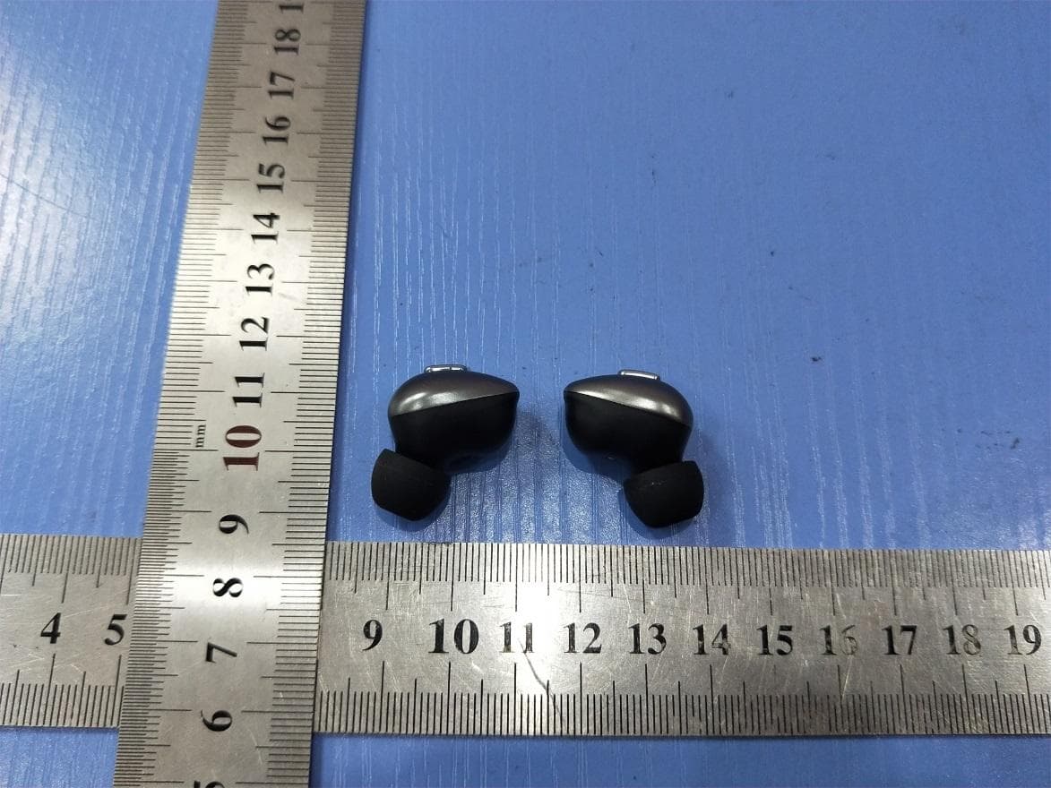 wireless TWS Earbud - FCC ID 2AGR4-100565 - The Gem Group, Inc.