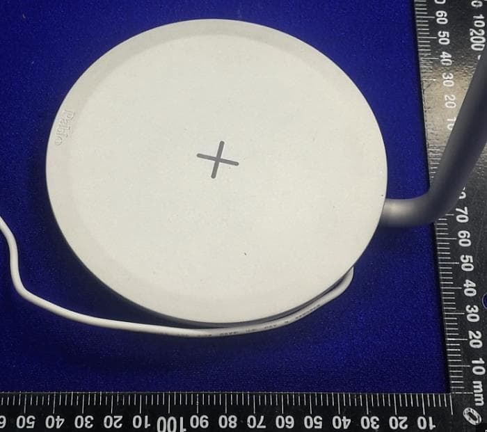 Portable Lamp - FCC ID 2AGV2PIXOPLUS - Pablo Inc. (3)