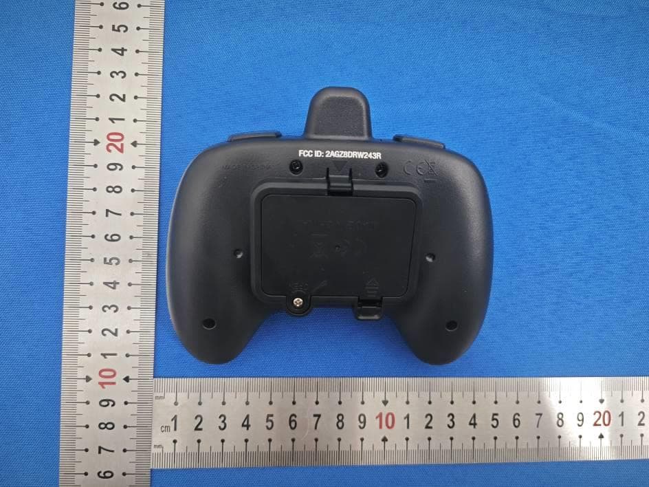 RC HELICOPTER - FCC ID 2AGZ8DRW243R - DOWELLIN TOYS FACTORY