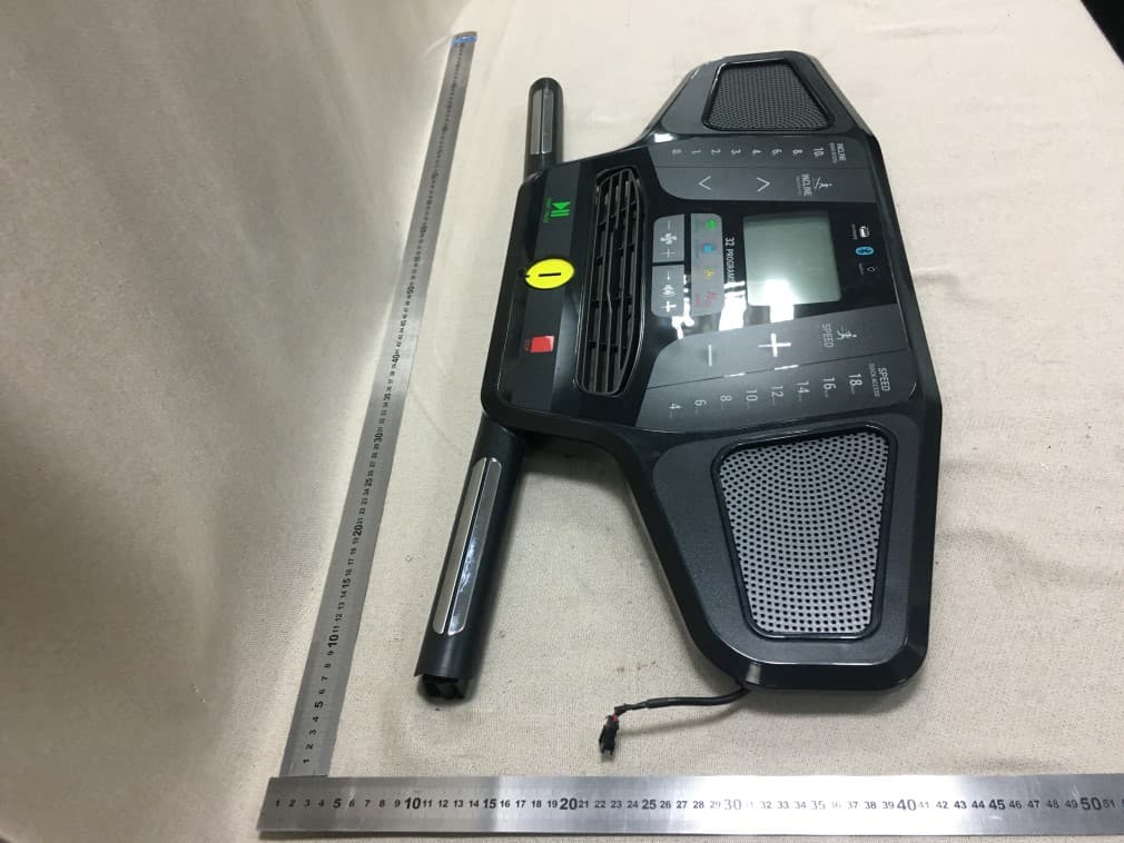 DOMYOS Fitness Treadmill - FCC ID 2AH2PT900C - DECATHLON USA LLC (5)