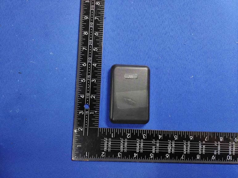 5000 mAh - Powerbank - Black - FCC ID 2AH8S-20019-M - Best Case and Accessories,Inc. (5)