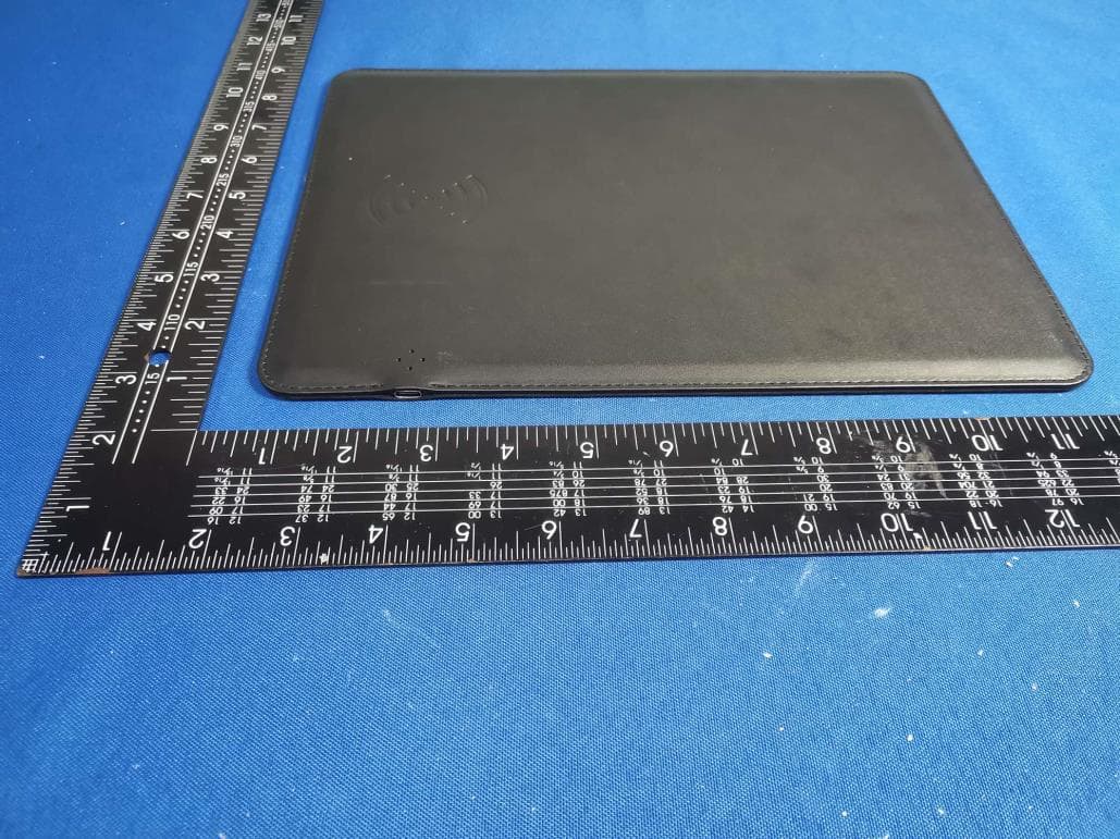 Mouse Pad with wireless charger - FCC ID 2AH9Y-EAC-AS22BK - Dongguan IMLONG Electronic Co., Ltd.