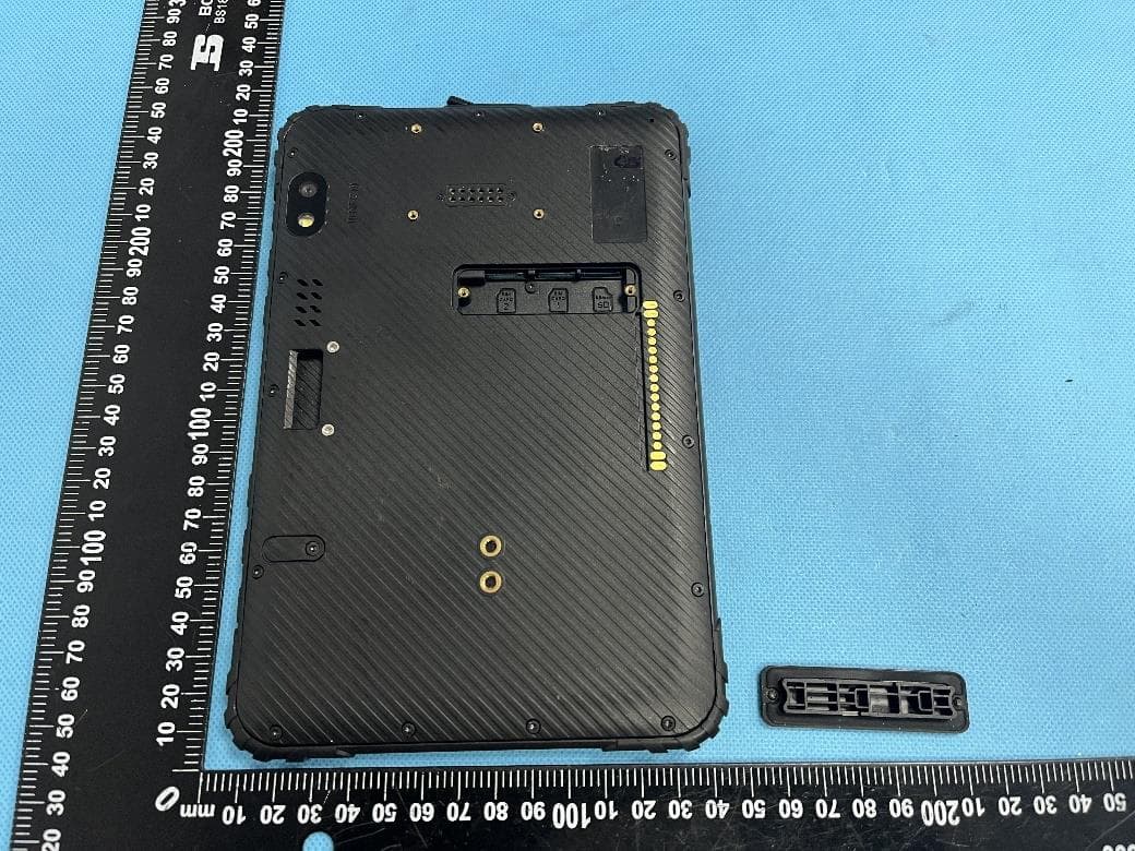 Tablet - FCC ID 2AHAF-MDT86 - TOPICON HK LIMITED (2)