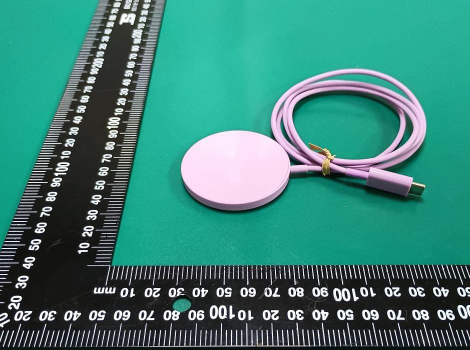 15W Magnetic Wireless Charger - FCC ID 2AHAS-PWC81040M - JEM ACCESSORIES INC. (3)