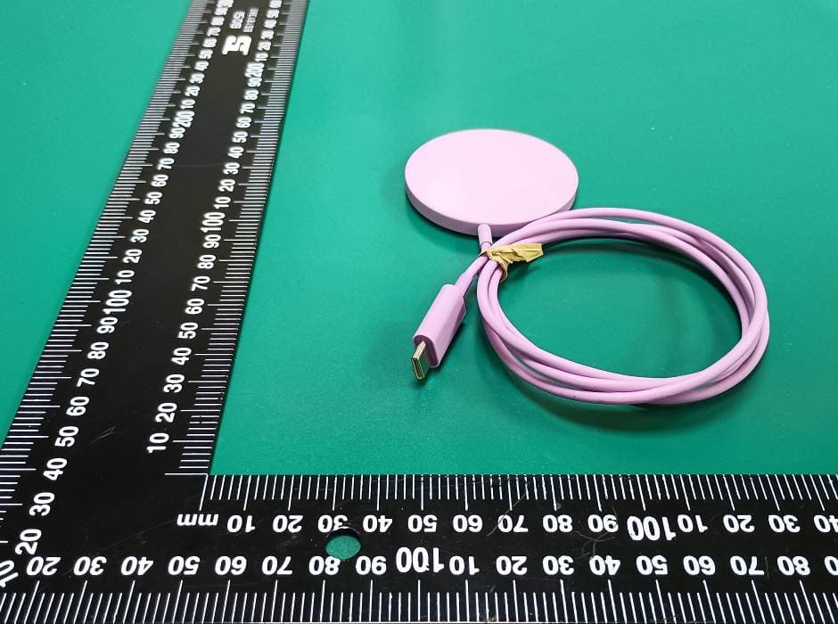 15W Magnetic Wireless Charger - FCC ID 2AHAS-PWC81040M - JEM ACCESSORIES INC. (4)