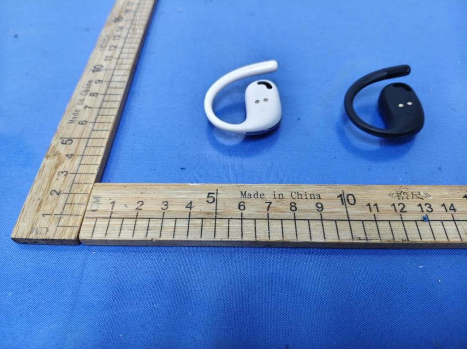 STRYD OPEN-EAR BUDS - FCC ID 2AHAS-XBE90143ER - JEM ACCESSORIES INC. (2)