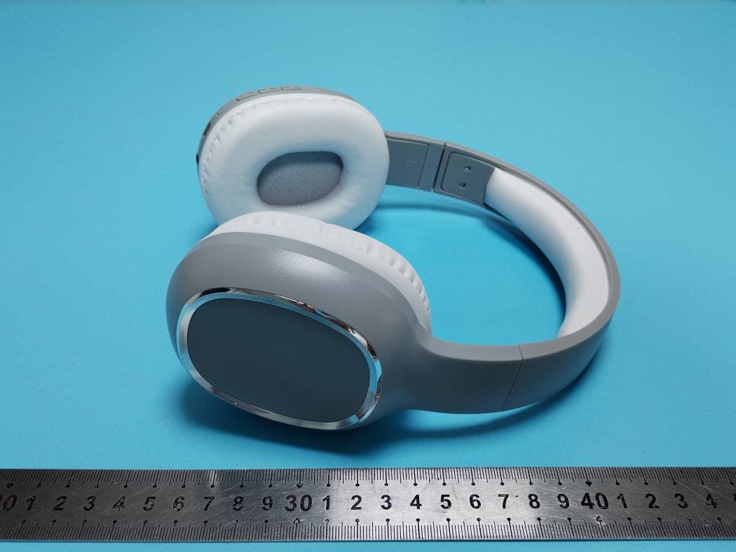 3pc Audio Essentials Bluetooth Speaker Headphones and Earbuds Gift Set - FCC ID 2AHAS-XBS91058HP - JEM ACCESSORIES INC. (5)