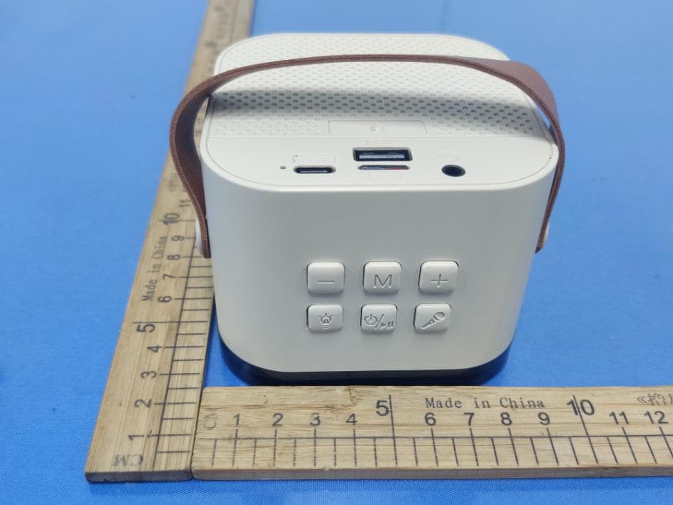 BT RGB SPEAKER - FCC ID 2AHAS-XBS91083D - JEM ACCESSORIES INC. (3)