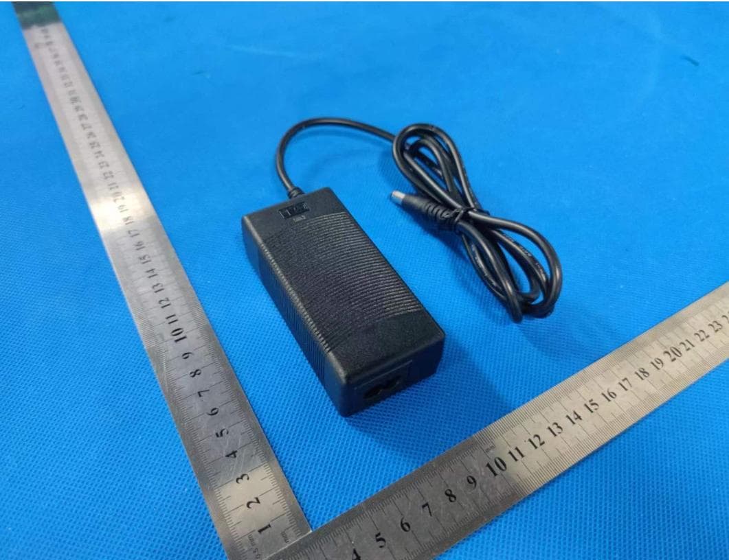 Power Station - FCC ID 2AHCL-STORM300 - DONGGUAN ARUN INDUSTRIAL CO.,LTD. (3)
