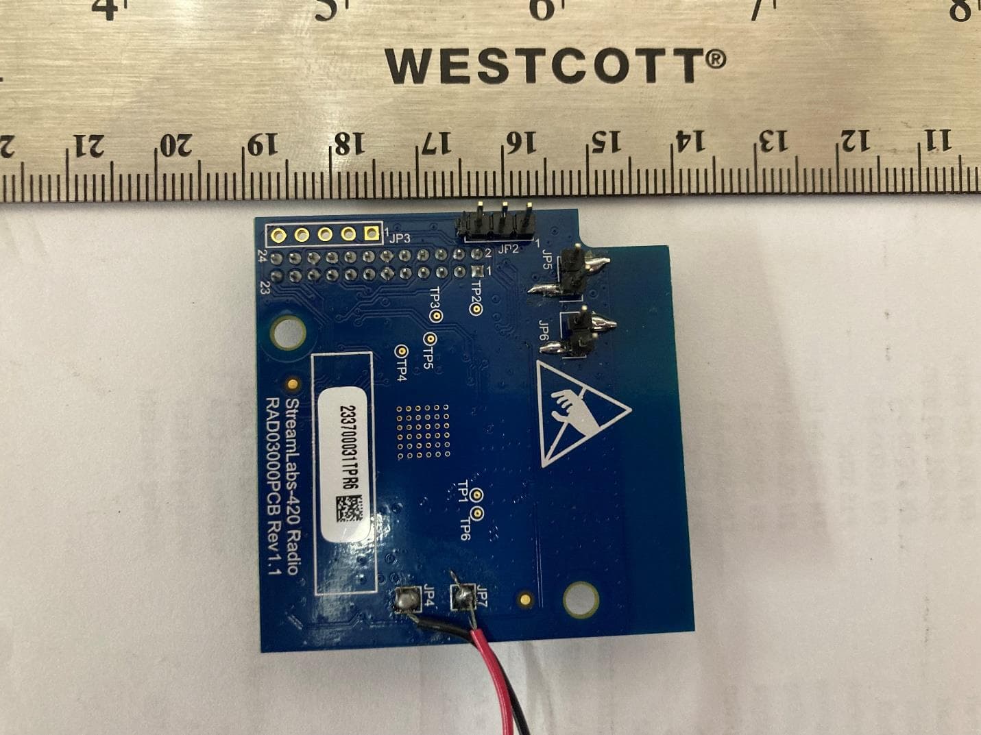 2.4 GHz wireless radio module - FCC ID 2AHFE-3230 - StreamLabs, Inc.