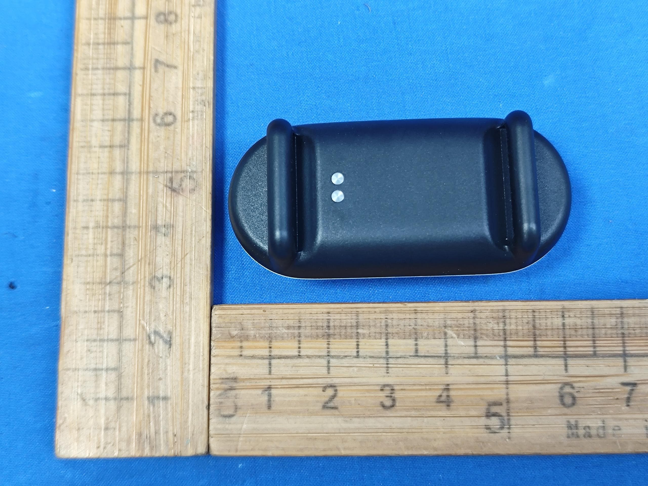 Smart sports armband - FCC ID 2AHFT8172 - Shenzhen DO Intelligent Technology Co., Ltd. (2)