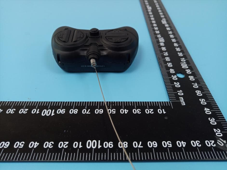 RC Sleek Speedboat 27 MHz Remote Controller - FCC ID 2AHGJJMSDB2113-27-1 - JM Manufacturing (HK) Ltd.