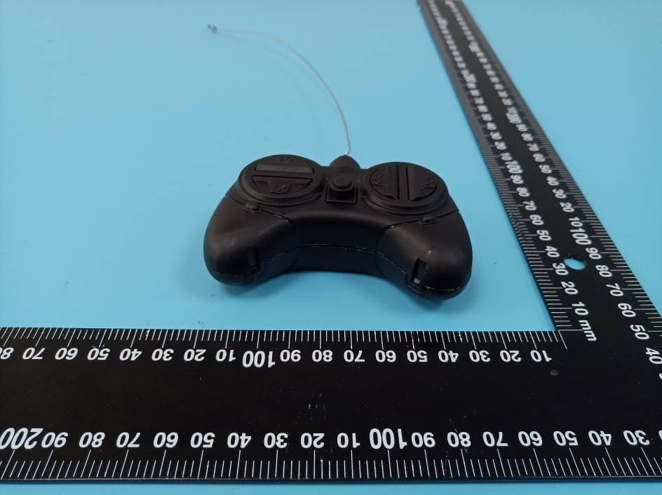 RC Sleek Speedboat 49 MHz Remote Controller - FCC ID 2AHGJJMSDB2113-49-1 - JM Manufacturing (HK) Ltd. (2)