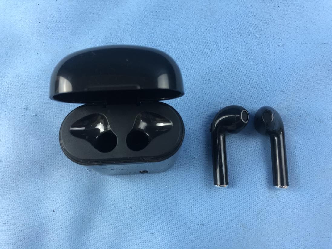 TRUE WIRE-FREE EARBUDS - FCC ID 2AHI6IAEBT209 - Shenzhen Ruijiahua Technology CO.,LTD (4)
