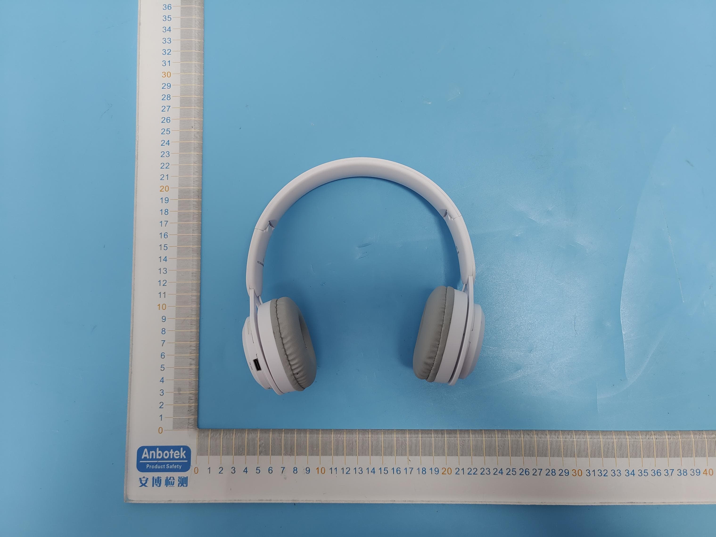 Bluetooth Headphone - FCC ID 2AHI6NIAHB53 - Shenzhen Ruijiahua Technology CO.,LTD (2)