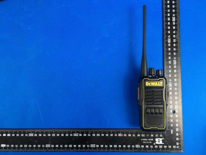 Walkie Talkie Two-way Radio - FCC ID 2AHJMDMREJJ - Altis Technology (Hong Kong) Ltd. (4)