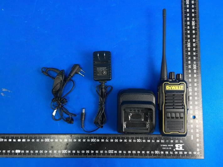 Walkie Talkie Two-way Radio - FCC ID 2AHJMDMREJJ - Altis Technology (Hong Kong) Ltd. (3)