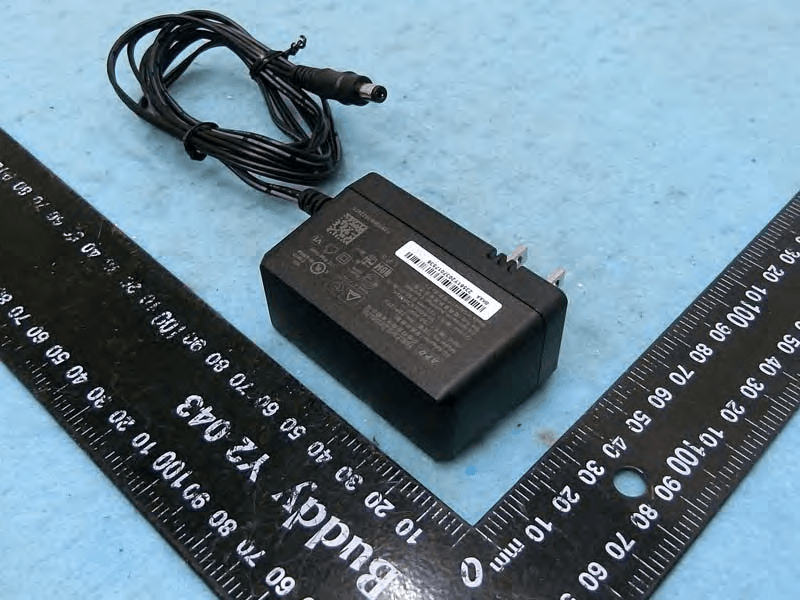 24X8 P6 DBCC WiFi eMTA - FCC ID 2AHKM-CGNV5TFC - Hitron Technologies Inc. (2)