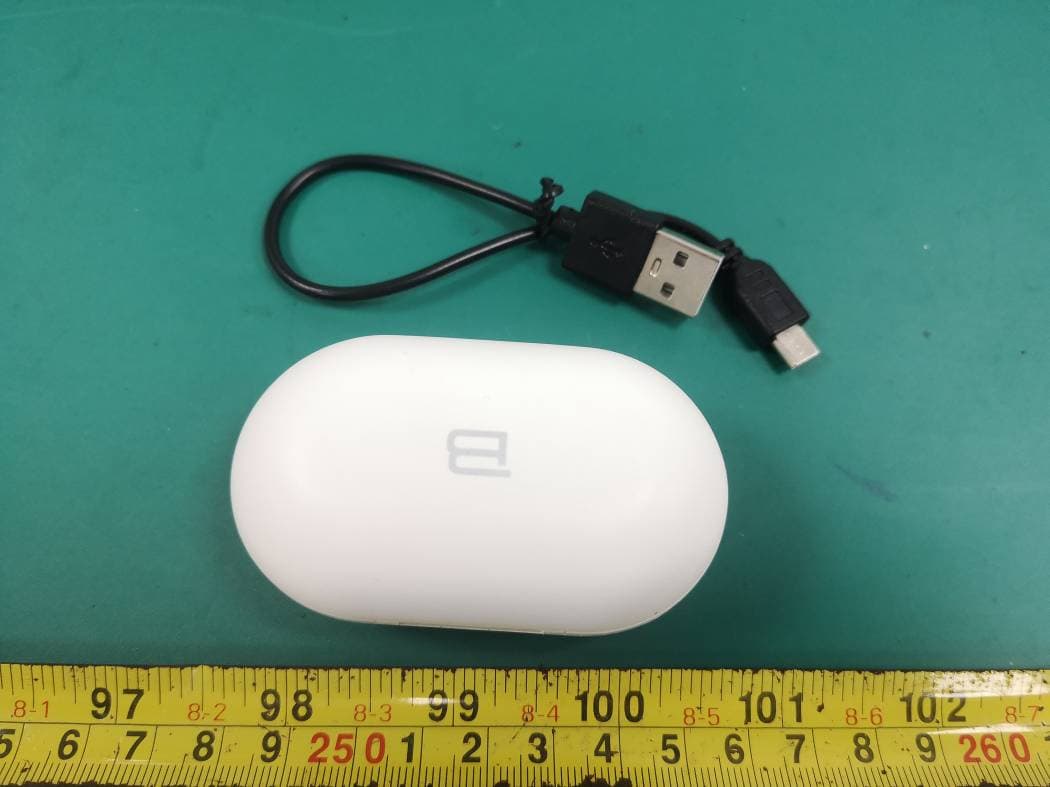 BE Earbuds with Display-ASST - FCC ID 2AHN6-AUBE139 - Bytech NY Inc. (4)