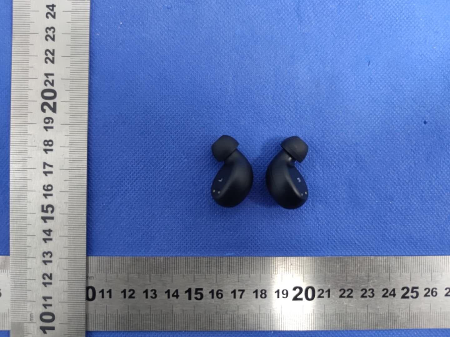 TWS WC Round Tch XT-59 - FCC ID 2AHN6-AUBE200 - Bytech NY Inc.