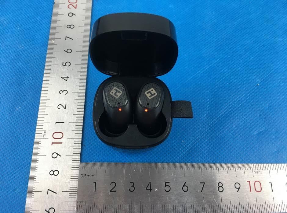 TWS Mini Tch IPX4 XT-25 - FCC ID 2AHN6-AUBE201 - Bytech NY Inc. (4)