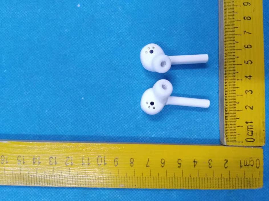 TWS STICK iPX4 TCH XT-49 - FCC ID 2AHN6-AUBE209 - Bytech NY Inc. (4)