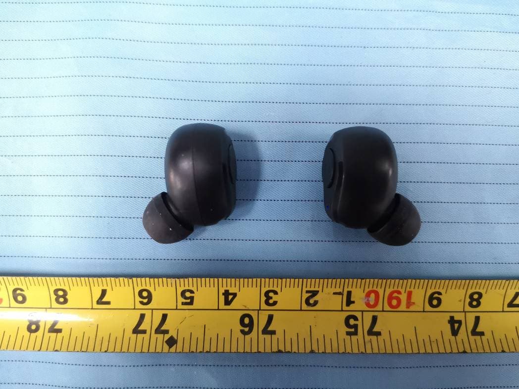 BE Earbuds w/PB-ASST - FCC ID 2AHN6-AUBE220 - Bytech NY Inc. (3)