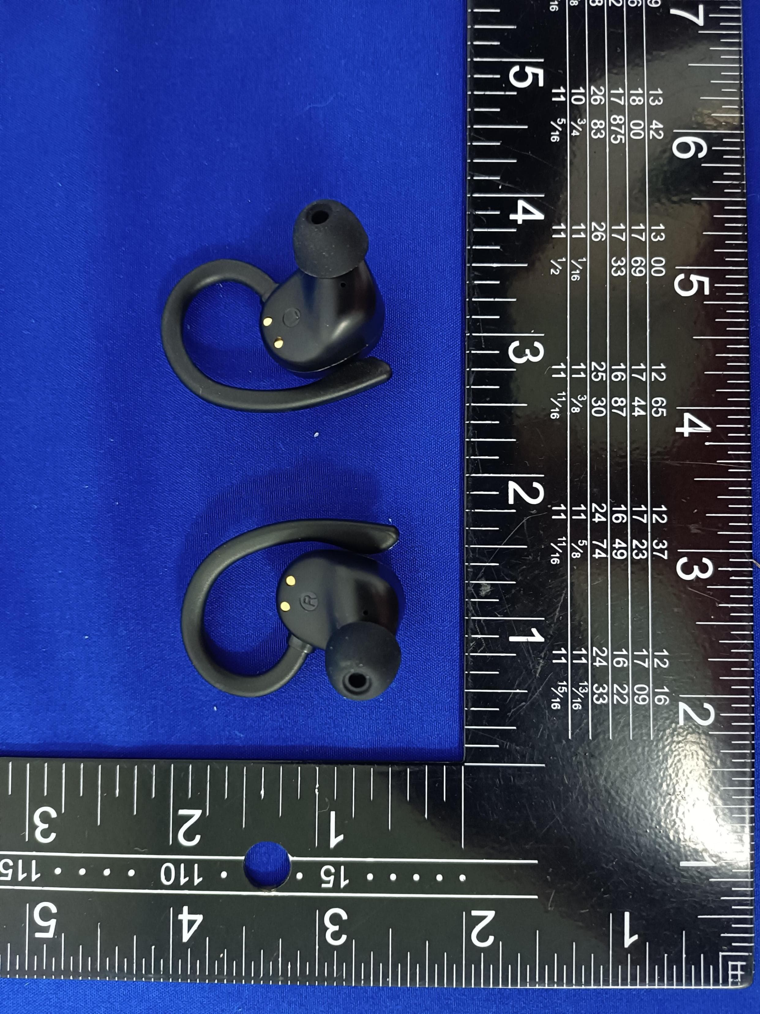 TWS Sport Hook Earbuds - FCC ID 2AHN6-AUBE225 - Bytech NY Inc. (2)