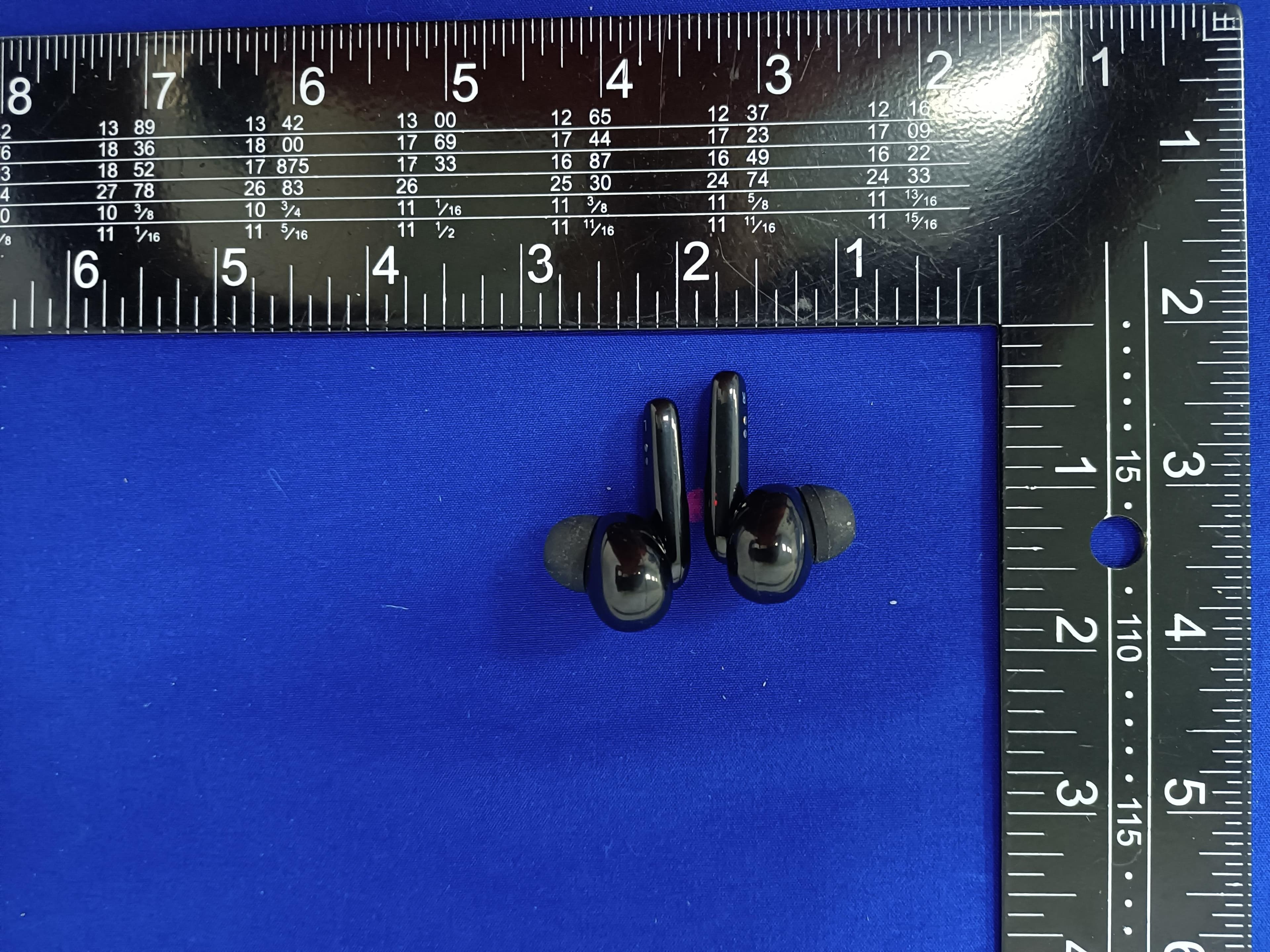 TWS Neutral Flip Top Earbud - FCC ID 2AHN6-AUBE228 - Bytech NY Inc.