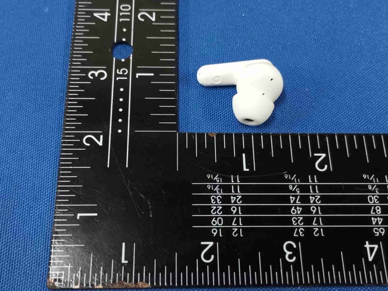 TWS Earphone - FCC ID 2AHN6-AUBE240 - Bytech NY Inc. (5)