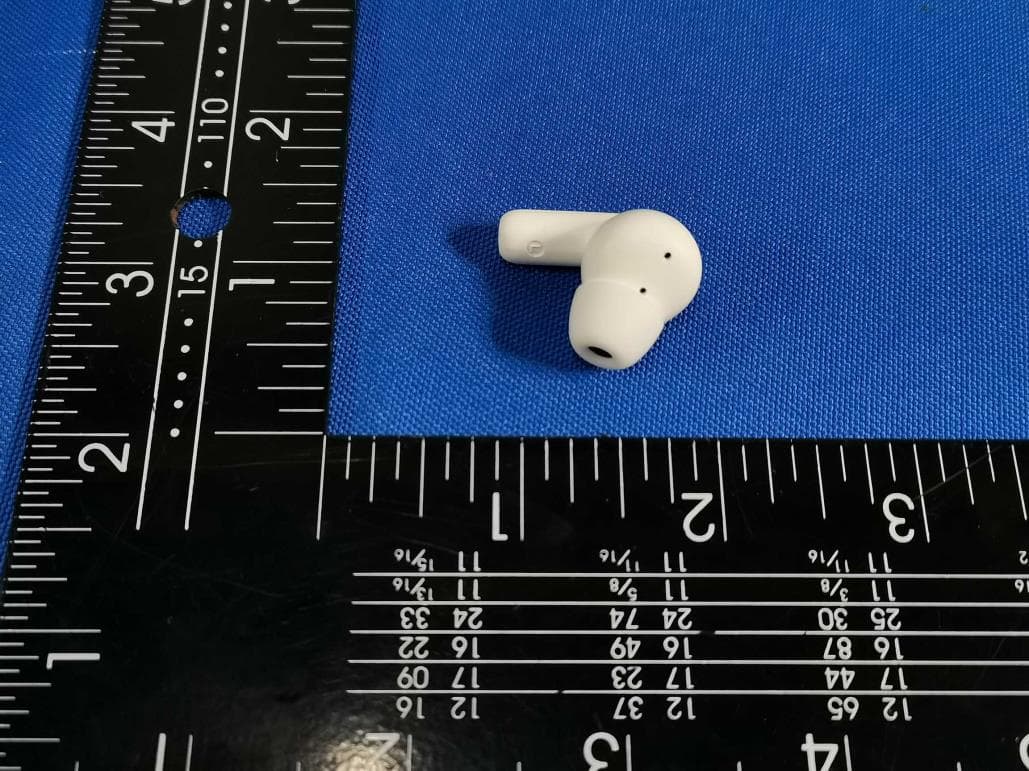 TWS Earphone - FCC ID 2AHN6-AUBE247 - Bytech NY Inc.