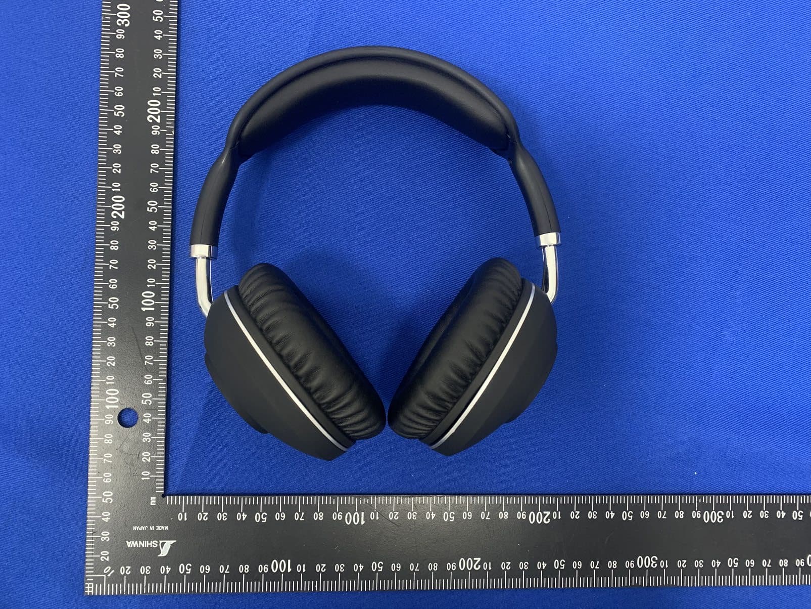 Bluetooth headphone - FCC ID 2AHN6-AUBO105 - Bytech NY Inc. (5)