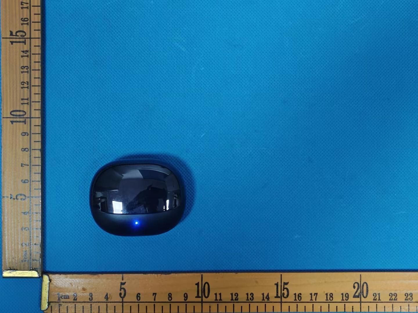 WIRELESS EARBUDS - FCC ID 2AHN6-BCBE147 - Bytech NY Inc. (5)