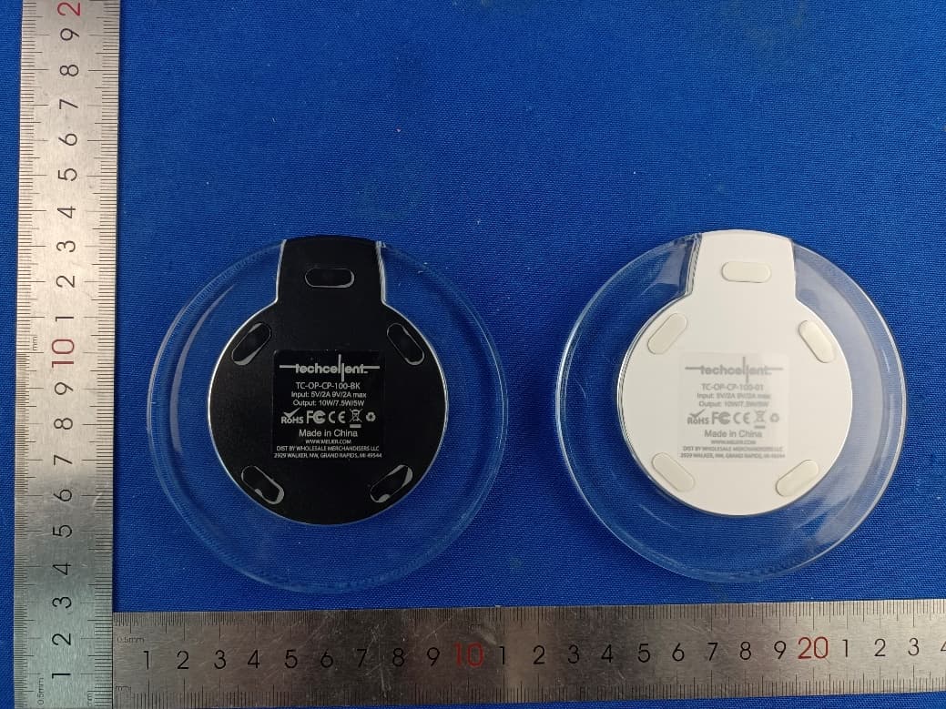 Wireless chrg puck 10W - FCC ID 2AHN6-OPCP100 - Bytech NY Inc. (3)