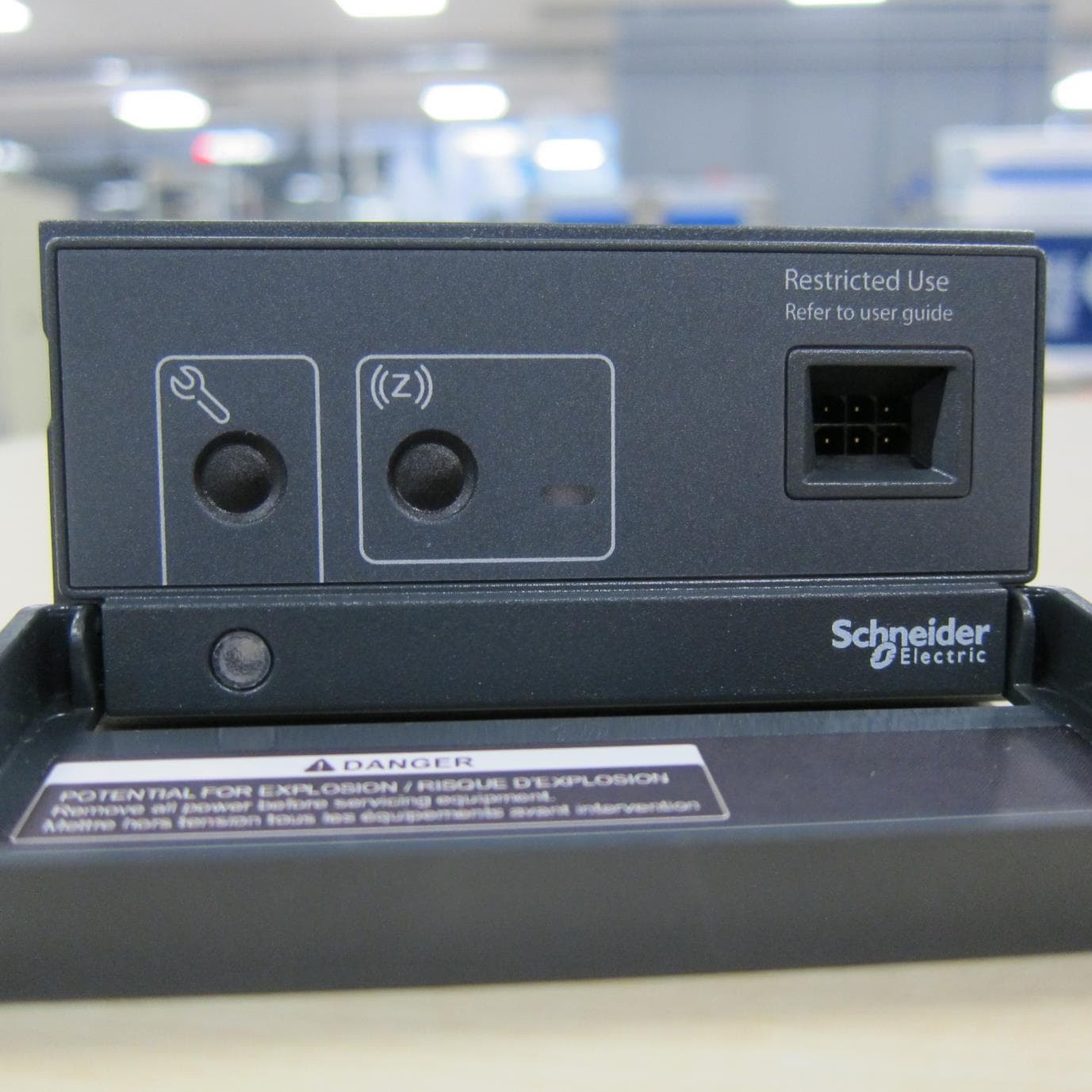 PowerLogic PD100 - FCC ID 2AHP8-PD100X001 - Schneider Electric (3)