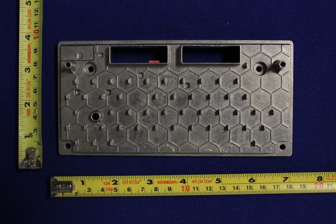Automotive Infotainment Unit - FCC ID 2AHPN-BE2857 - Harman International Industries, Inc. (4)