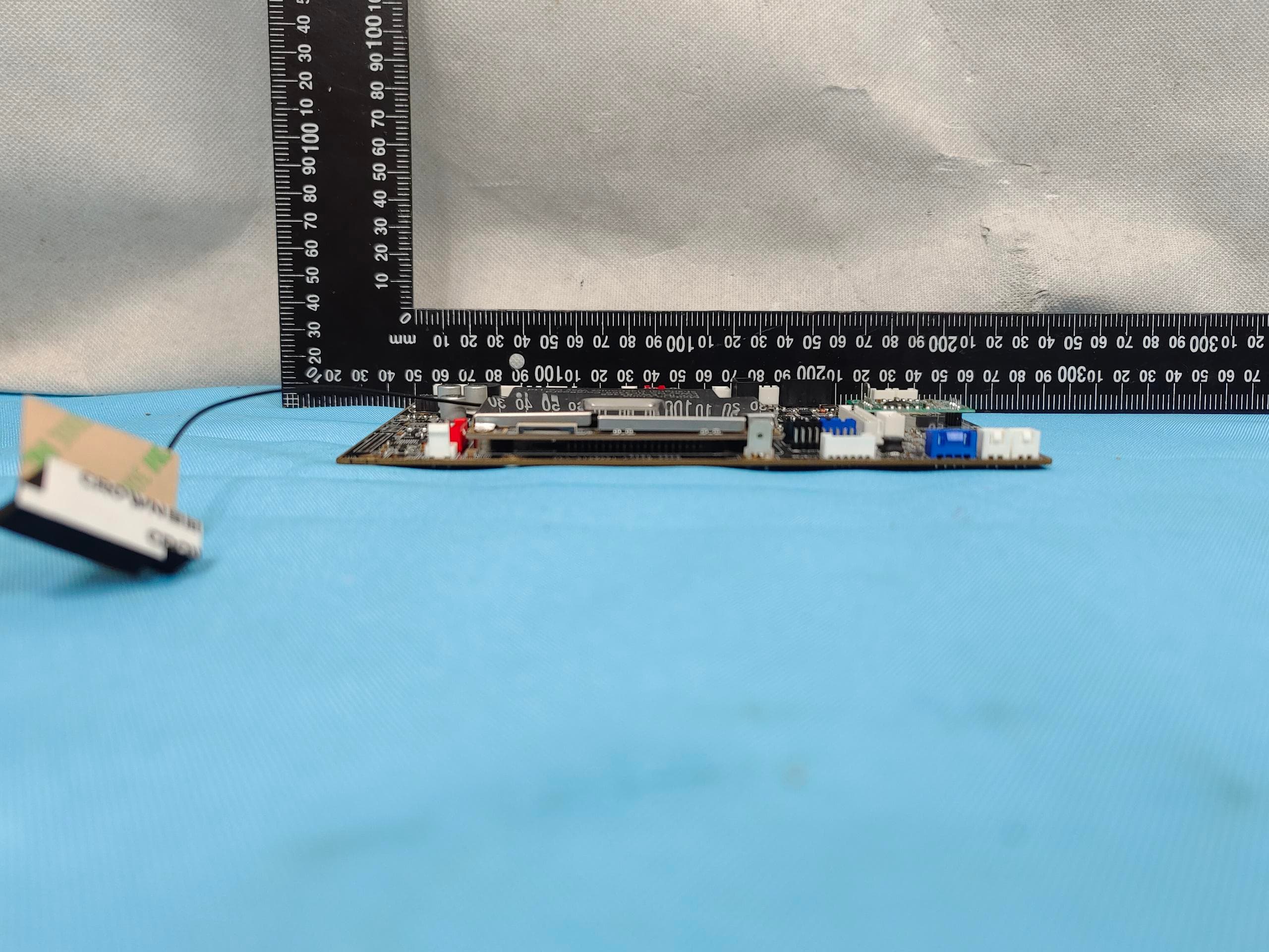 Bluetooth & WiFi module - FCC ID 2AHVL-EWBTWIFI01 - Dyaco International Inc. (2)
