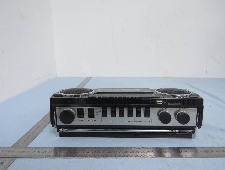 BLUETOOTH CASSETTE RADIO BOOMBOX - FCC ID 2AHW8SRC232BT0 - LEOTEC ELECTRONICS CO.,LTD (5)