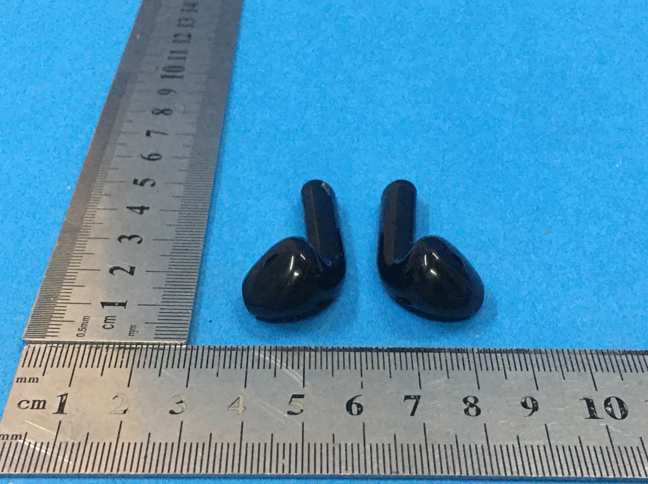 True wireless earbuds - FCC ID 2AHYK-GIECY1005 - SHENZHEN GIEC DIGITAL CO., LTD