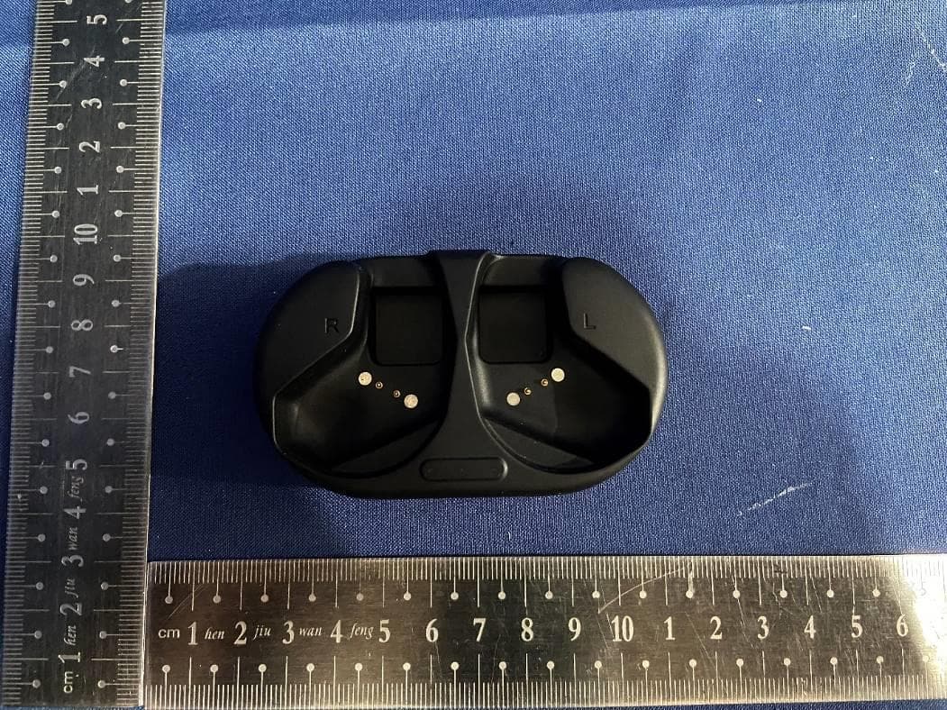 TWS Earbuds - FCC ID 2AHYV-OSPRT - PEAG, LLC dba JLab Audio