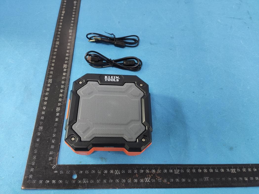 Bluetooth Speaker with Magnet and Hook - FCC ID 2AI28-AEPJS3A - Klein Tools Inc. (2)
