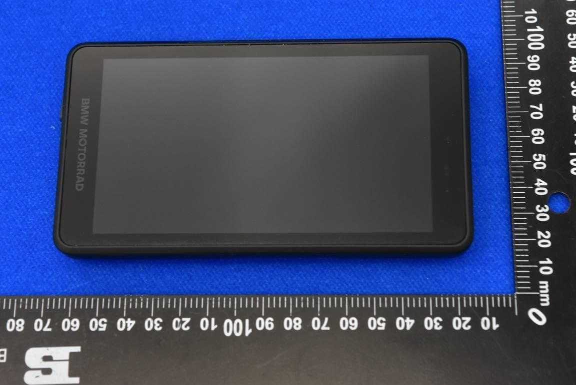 ConnectedRide Navigator - FCC ID 2AI3KCRN1 - Cyrus Technology GmbH (3)