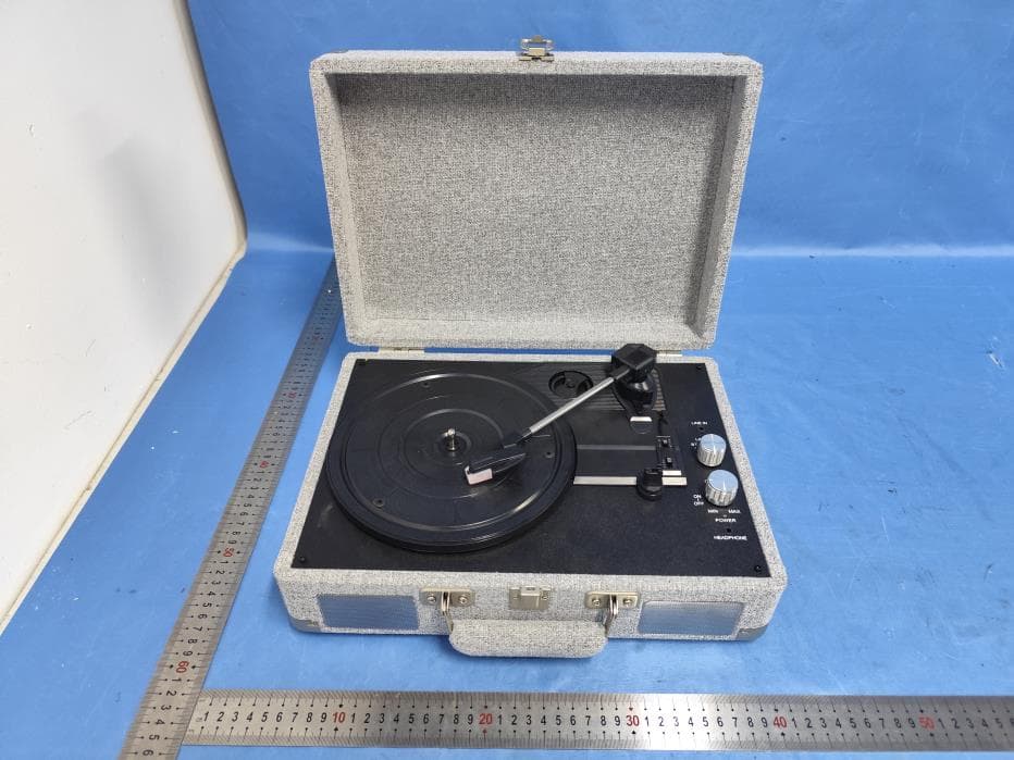 Vinyl record player - FCC ID 2AI3W-VR009 - Shenzhen Maiweixun Eletronic Co., Ltd (2)